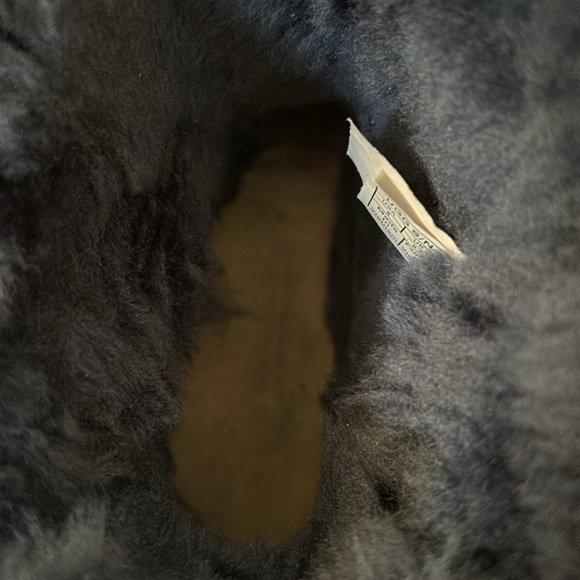 Uggs - Picture 5 of 5